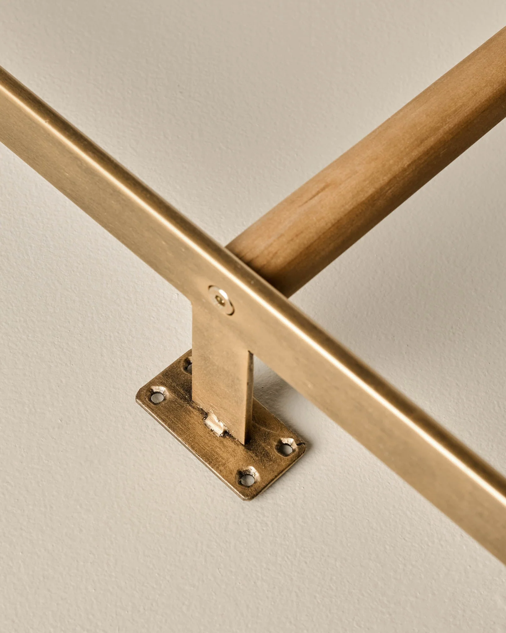 Antique Brass Carmen Wall Ladder - Image 6