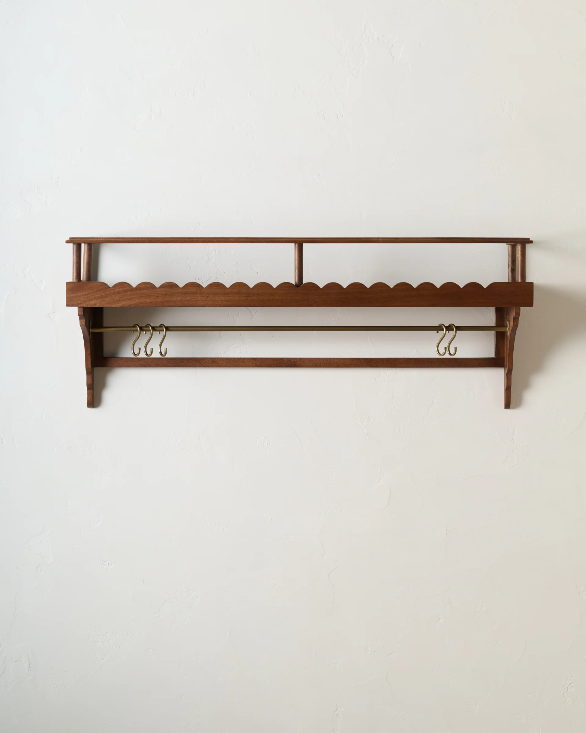 Anderson Scallop Shelf with Rail - Image 2