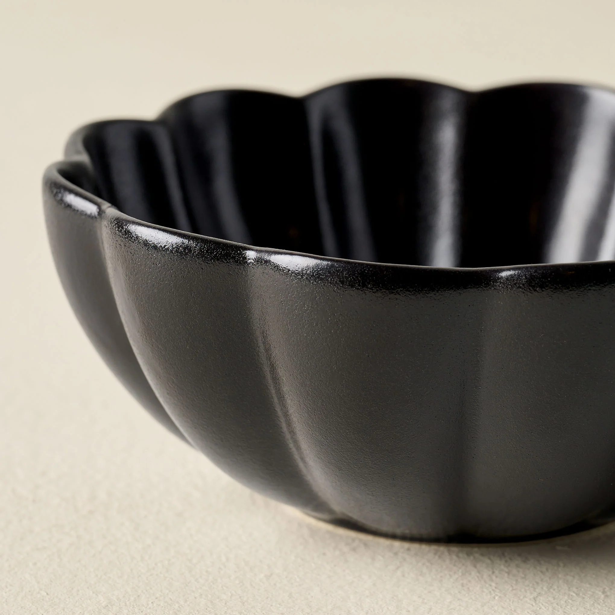 Black Scalloped Cereal Bowl - Image 2