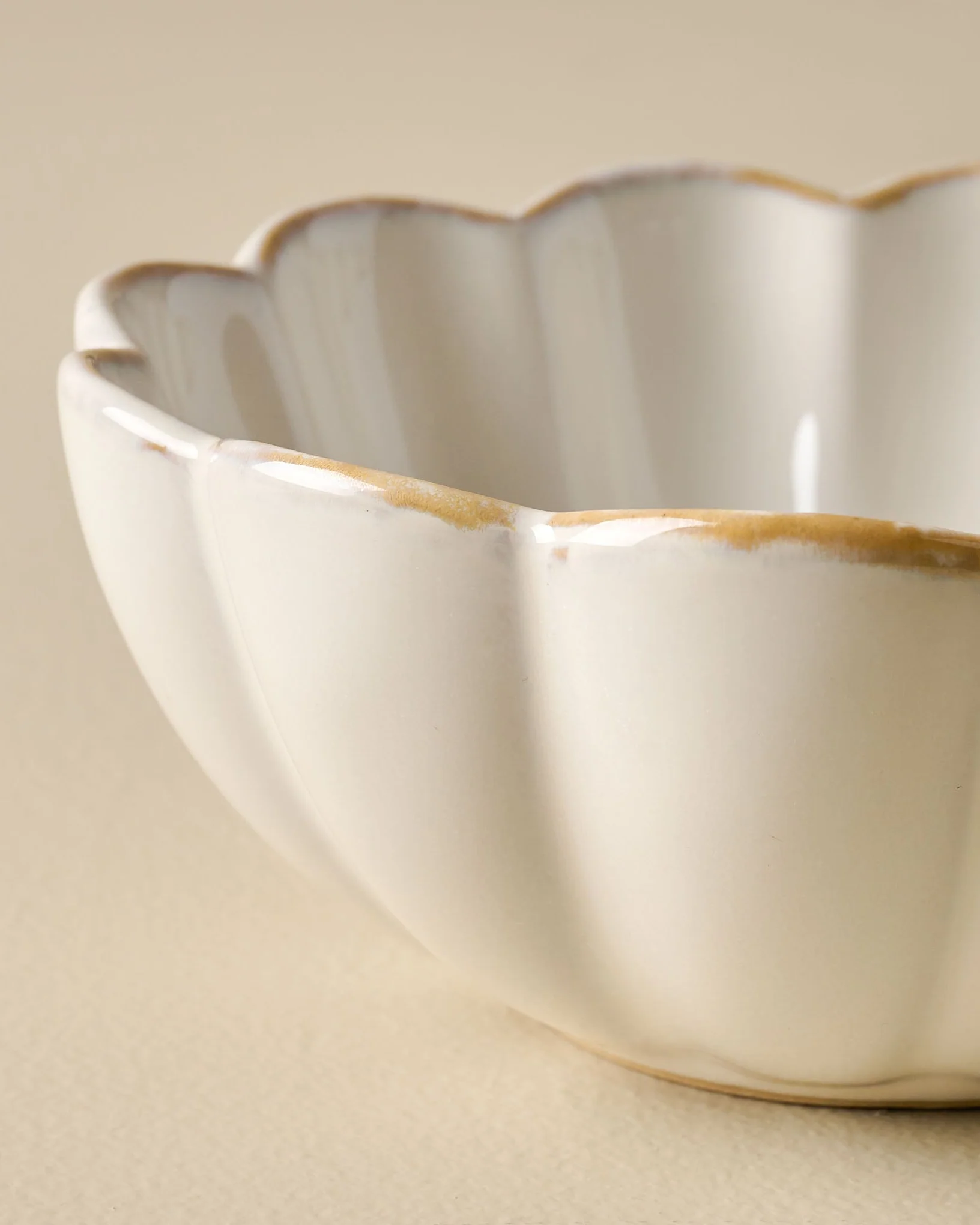 Cream Scalloped Cereal Bowl - Image 2