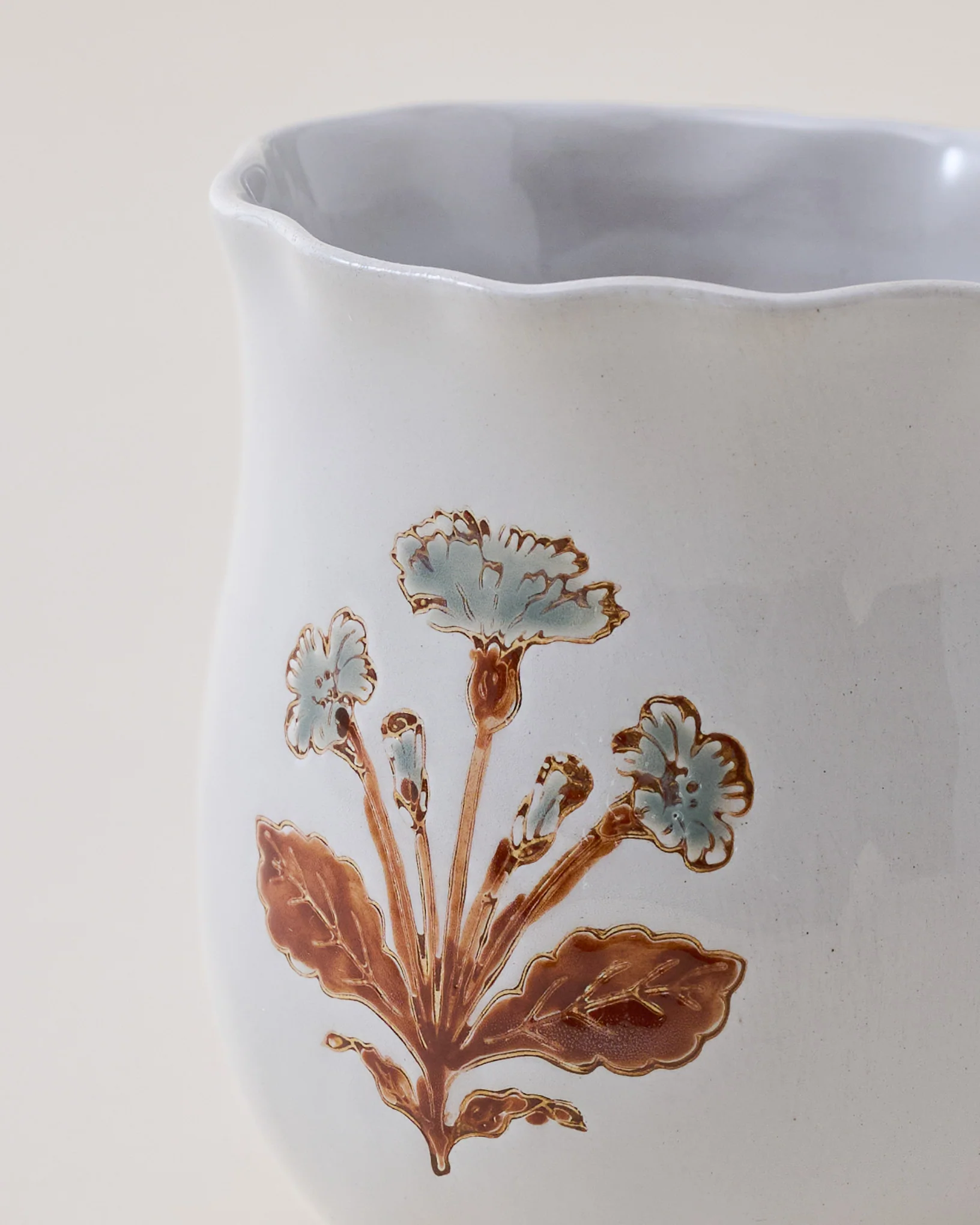 Elaine Floral Mug - Image 4