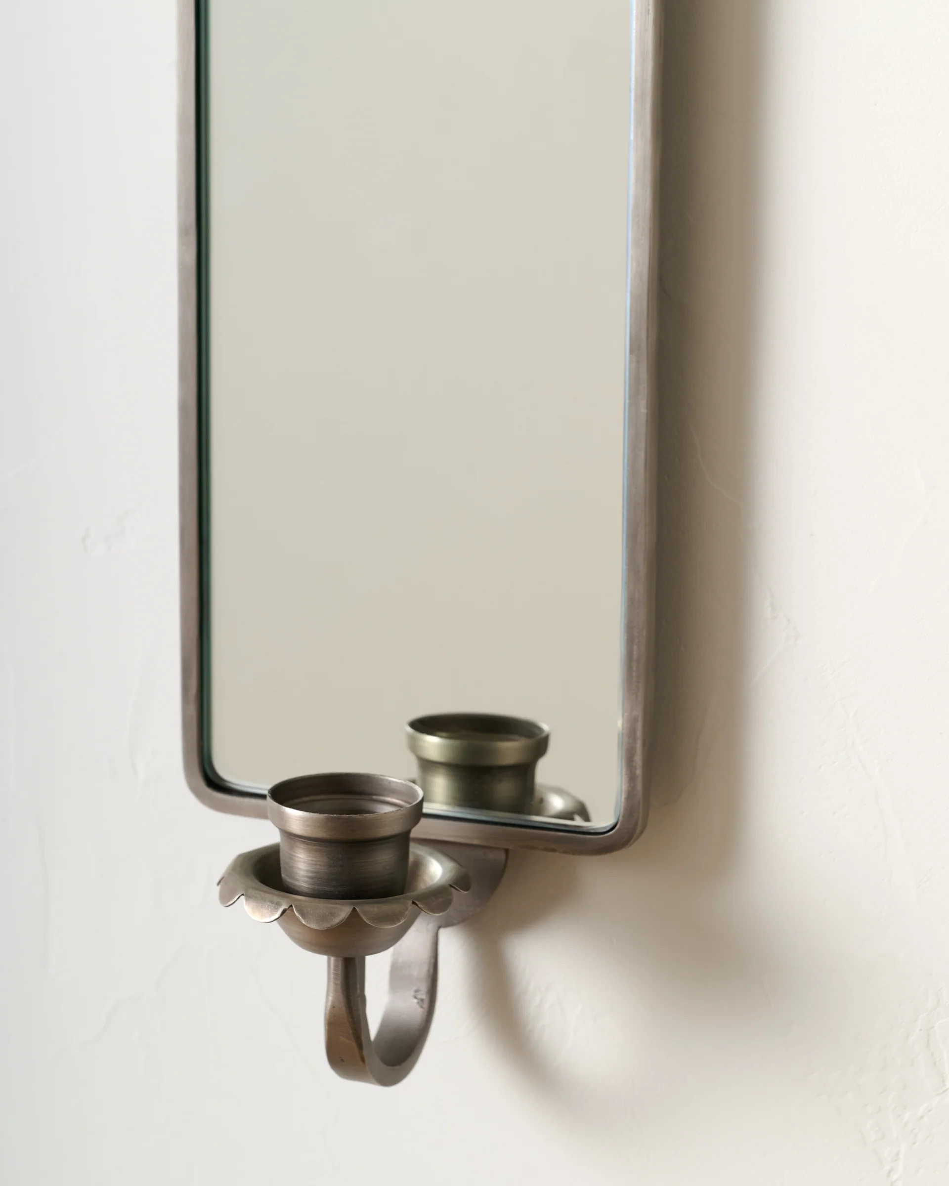 Gwendolyn Mirrored Wall Sconce - Image 3