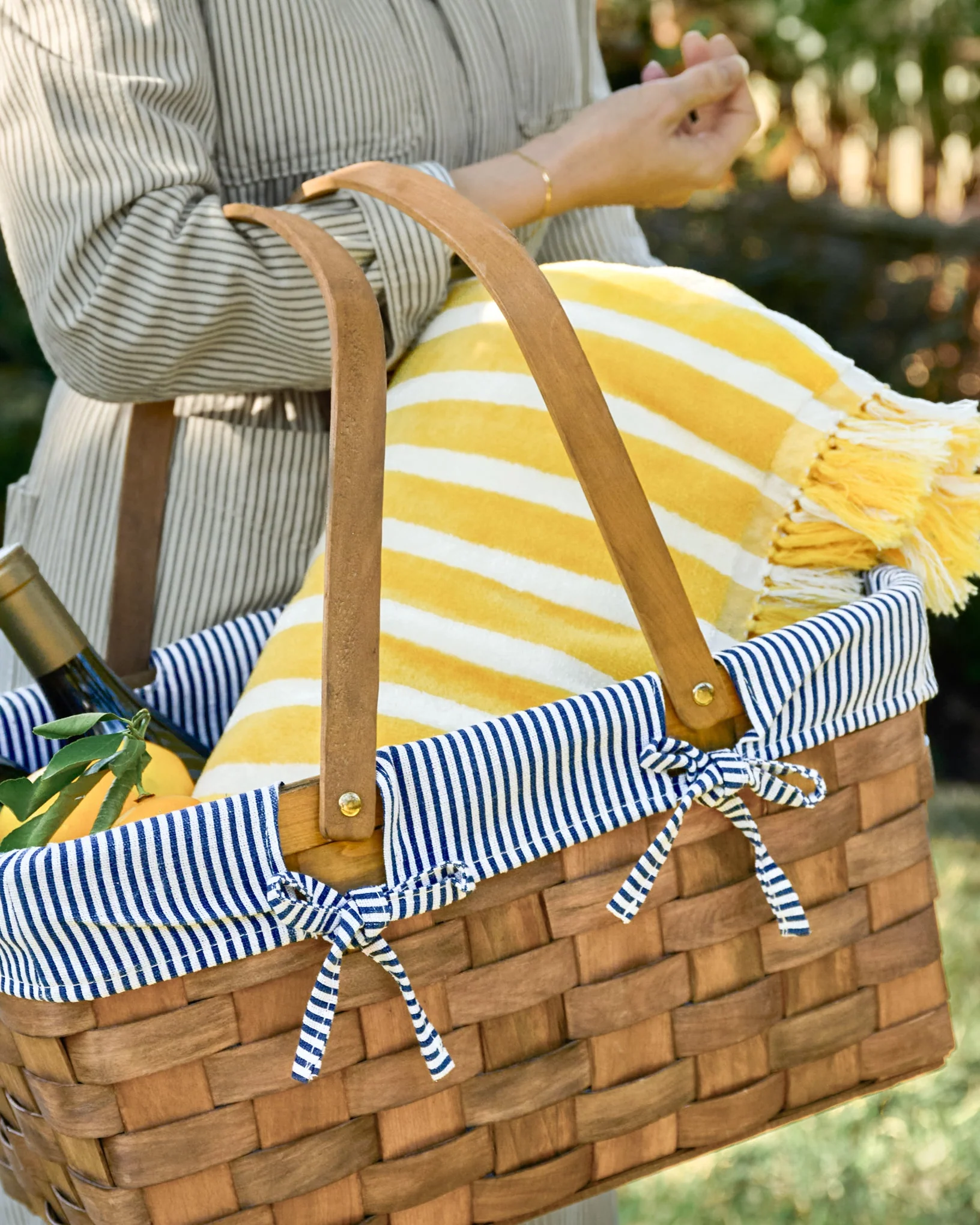 Handwoven Picnic Basket with Striped Liner - Image 2