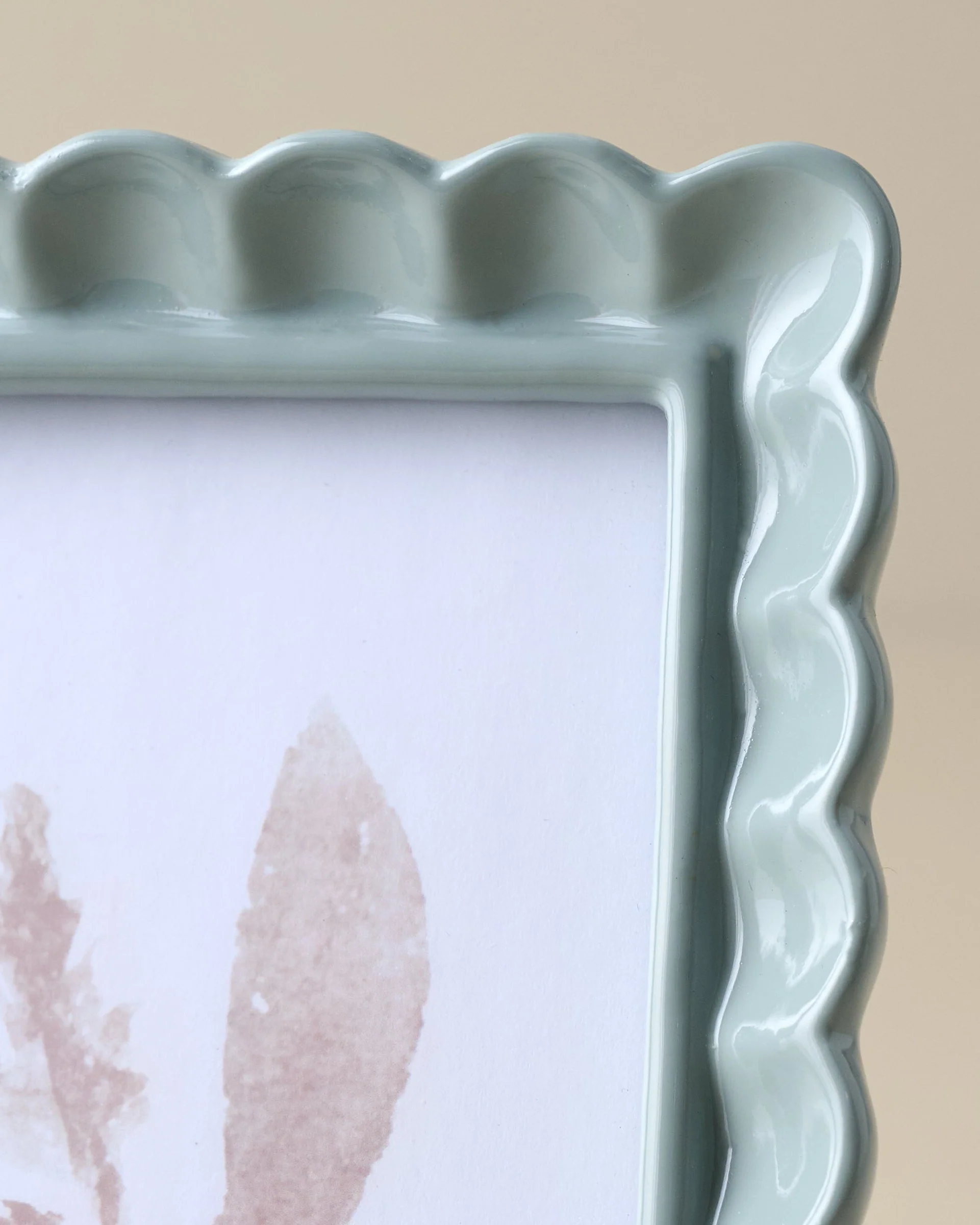 Kara Scalloped Photo Frame - Image 6