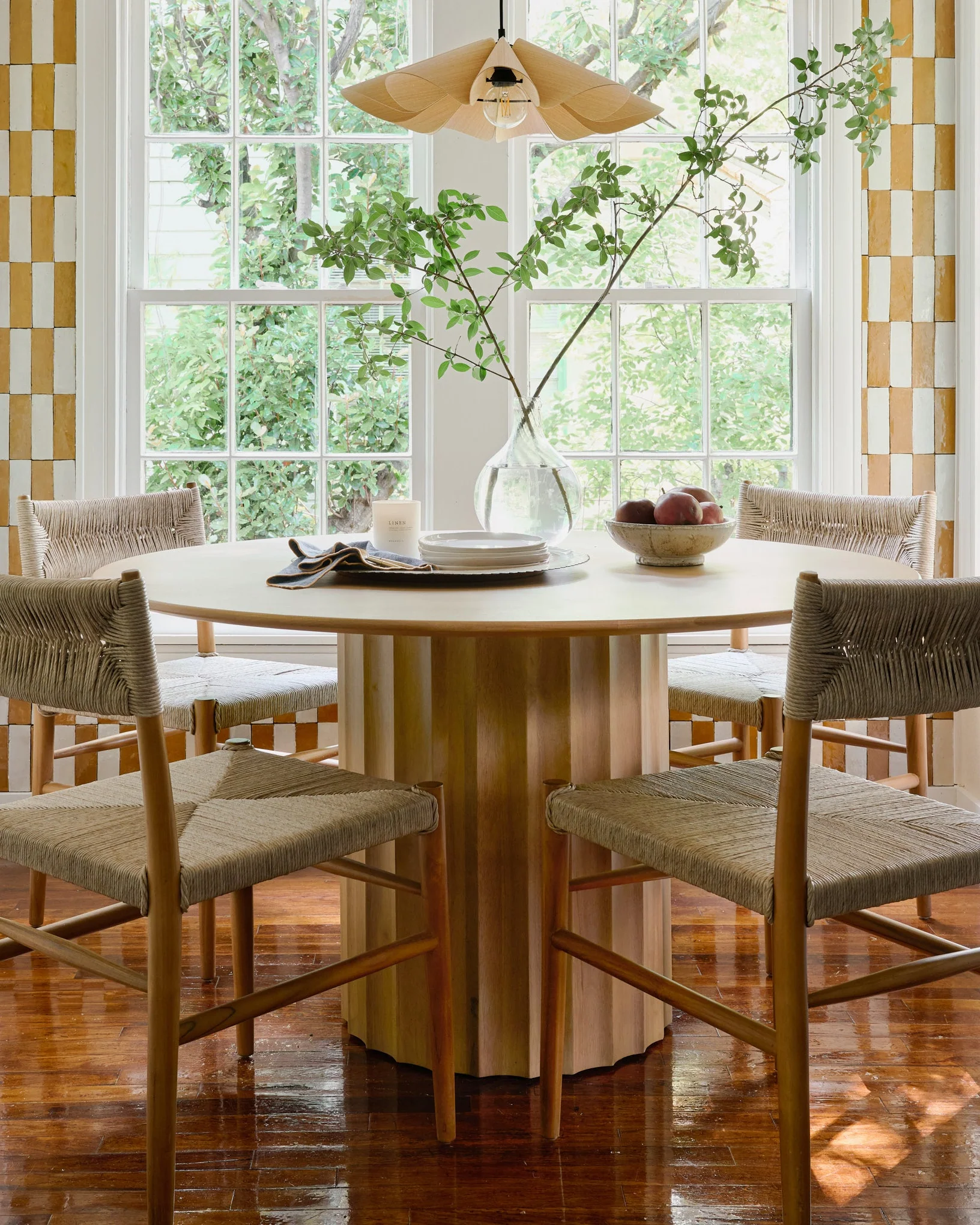 Lillian Dining Table