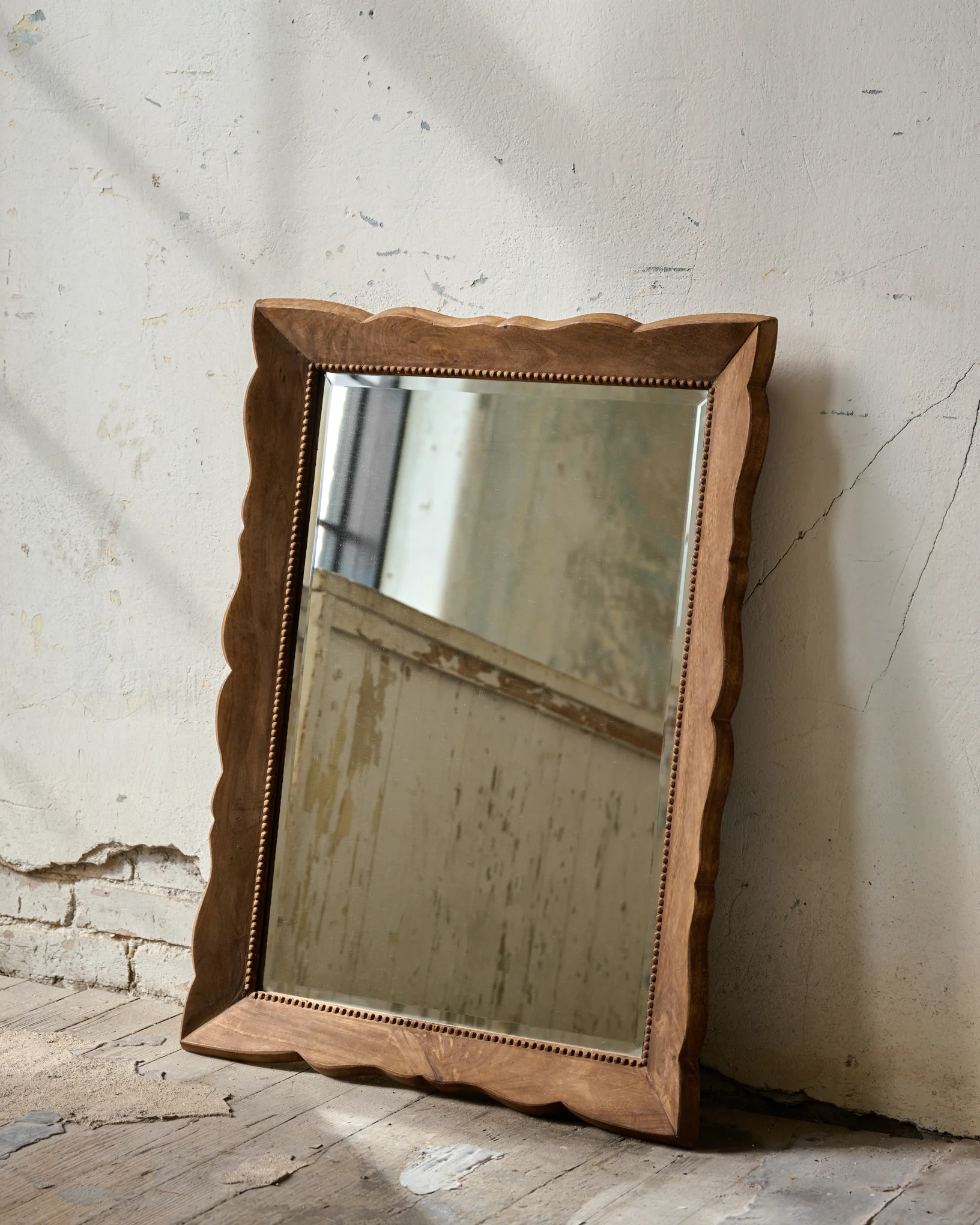 Lucy Vanity Mirror - Image 2