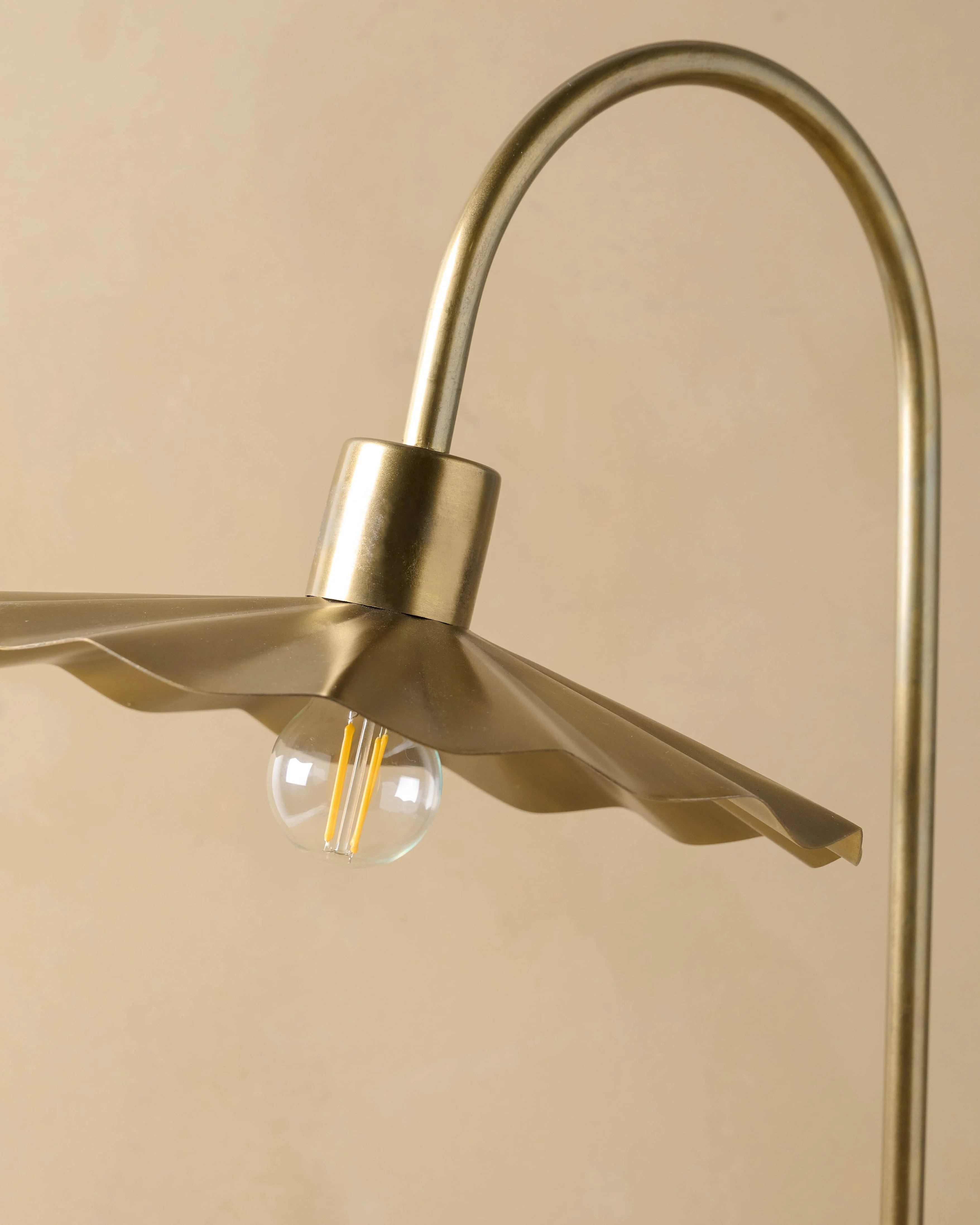 Lulu Brass Petal Lamp - Image 3