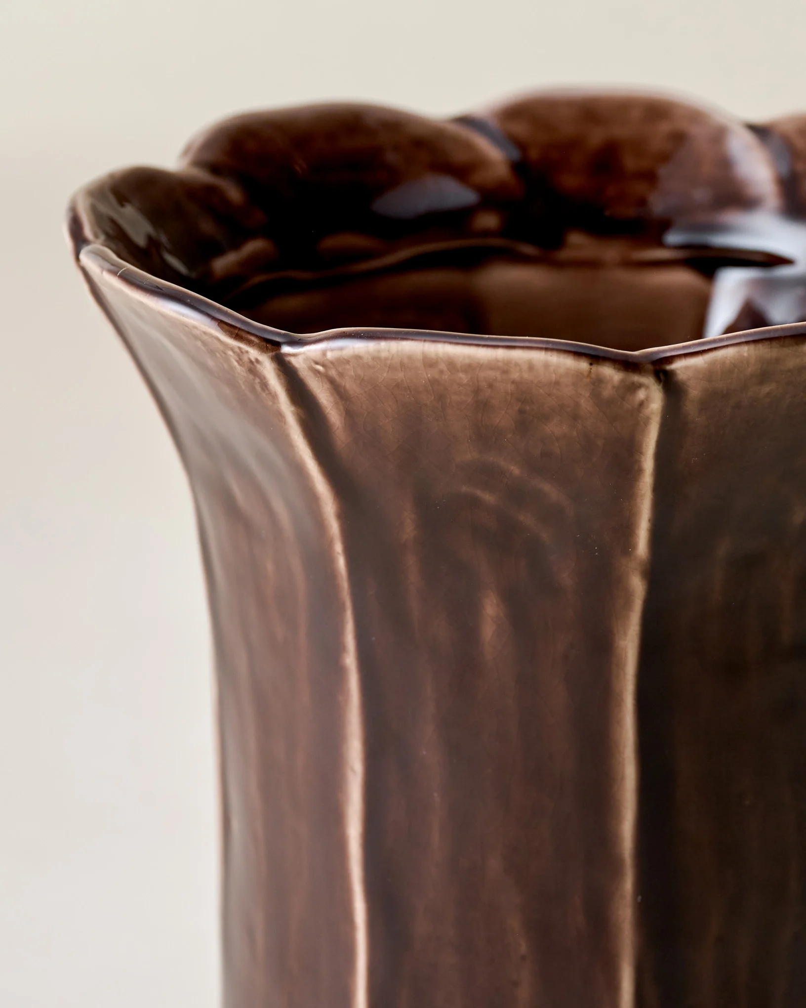 Monroe Chestnut Vase - Image 4
