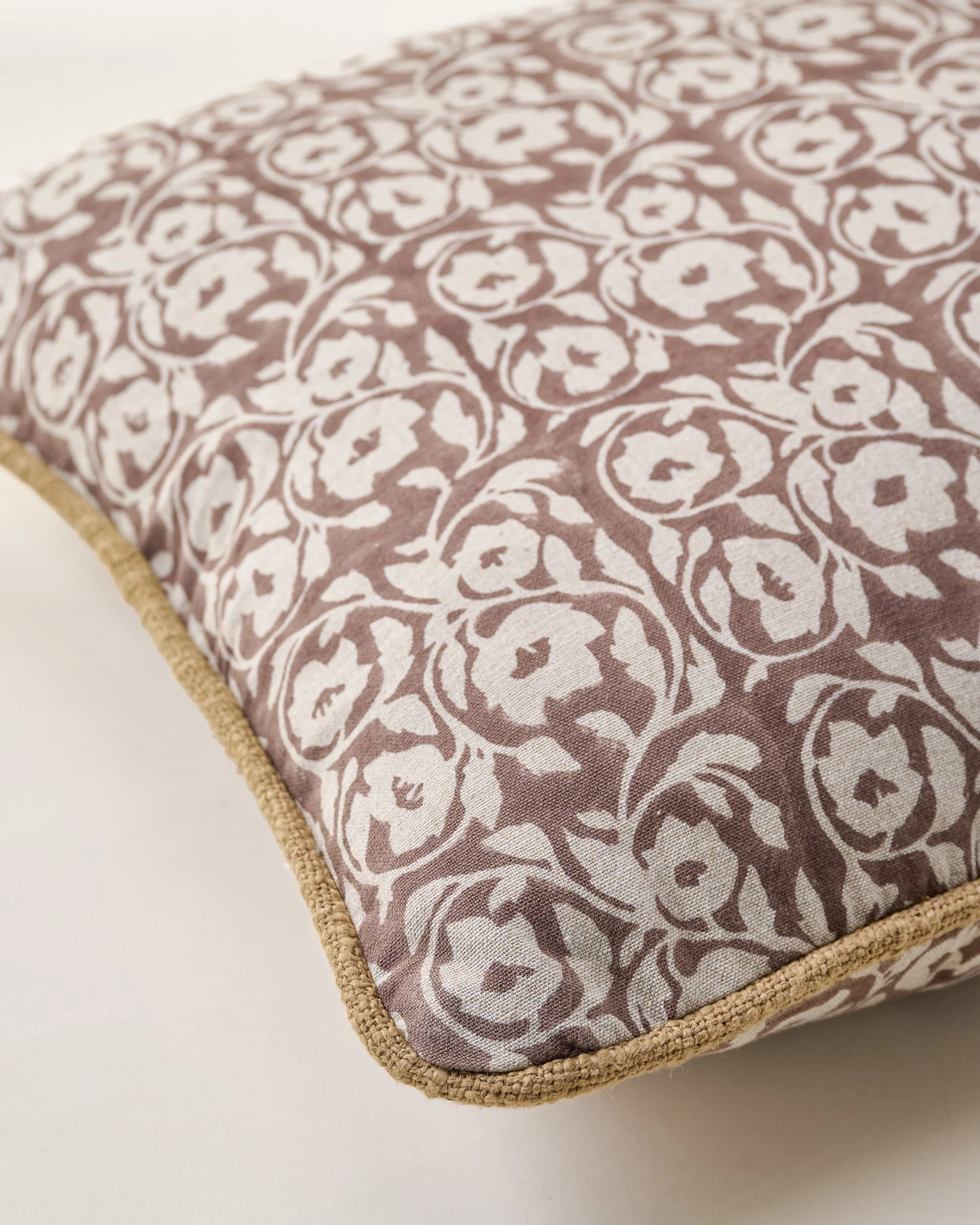 Pivoine Fleurs Pillow