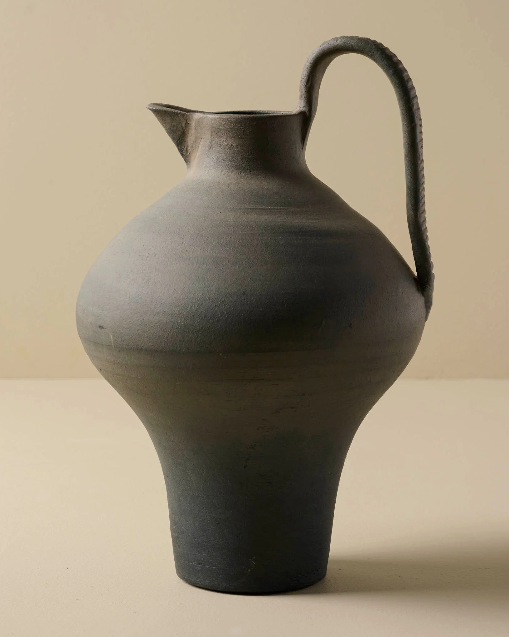 Ravine Black Ceramic Jug - Image 2