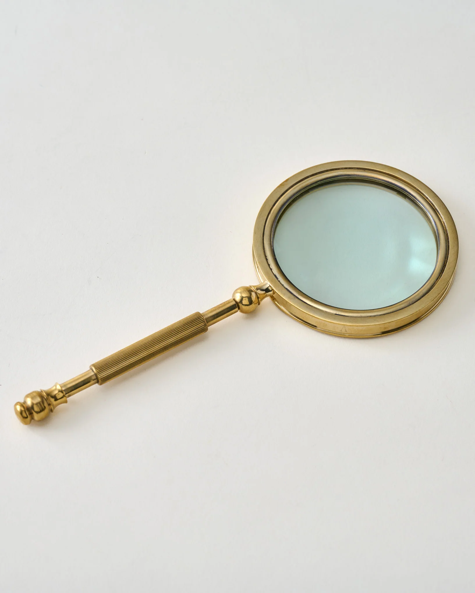 Solid Brass Ribbed Handle Magnifying Glass - Image 2