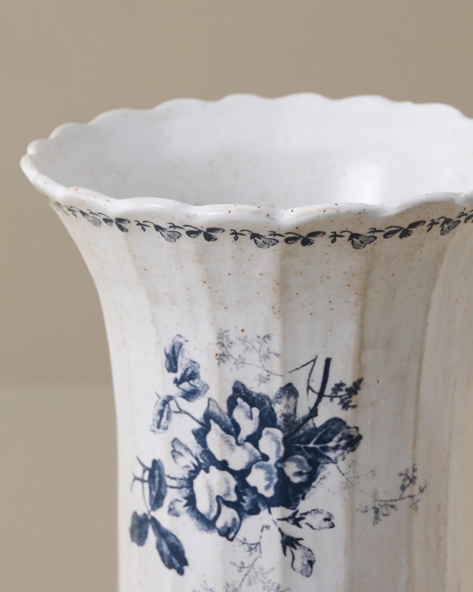 Heirloom Garden Navy Floral Footed Vase - Image 2
