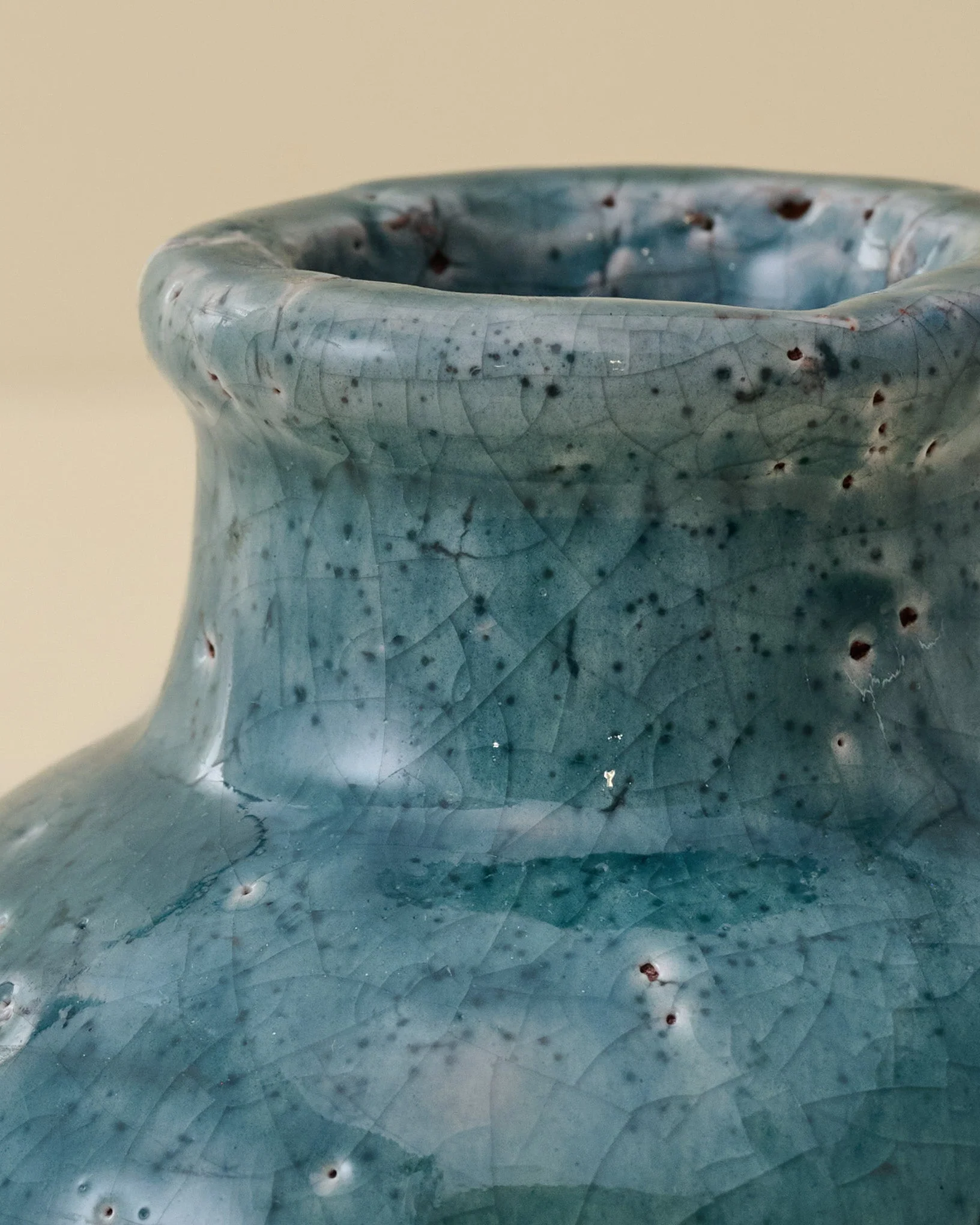 Serena Crackle Glaze Bud Vase - Image 7