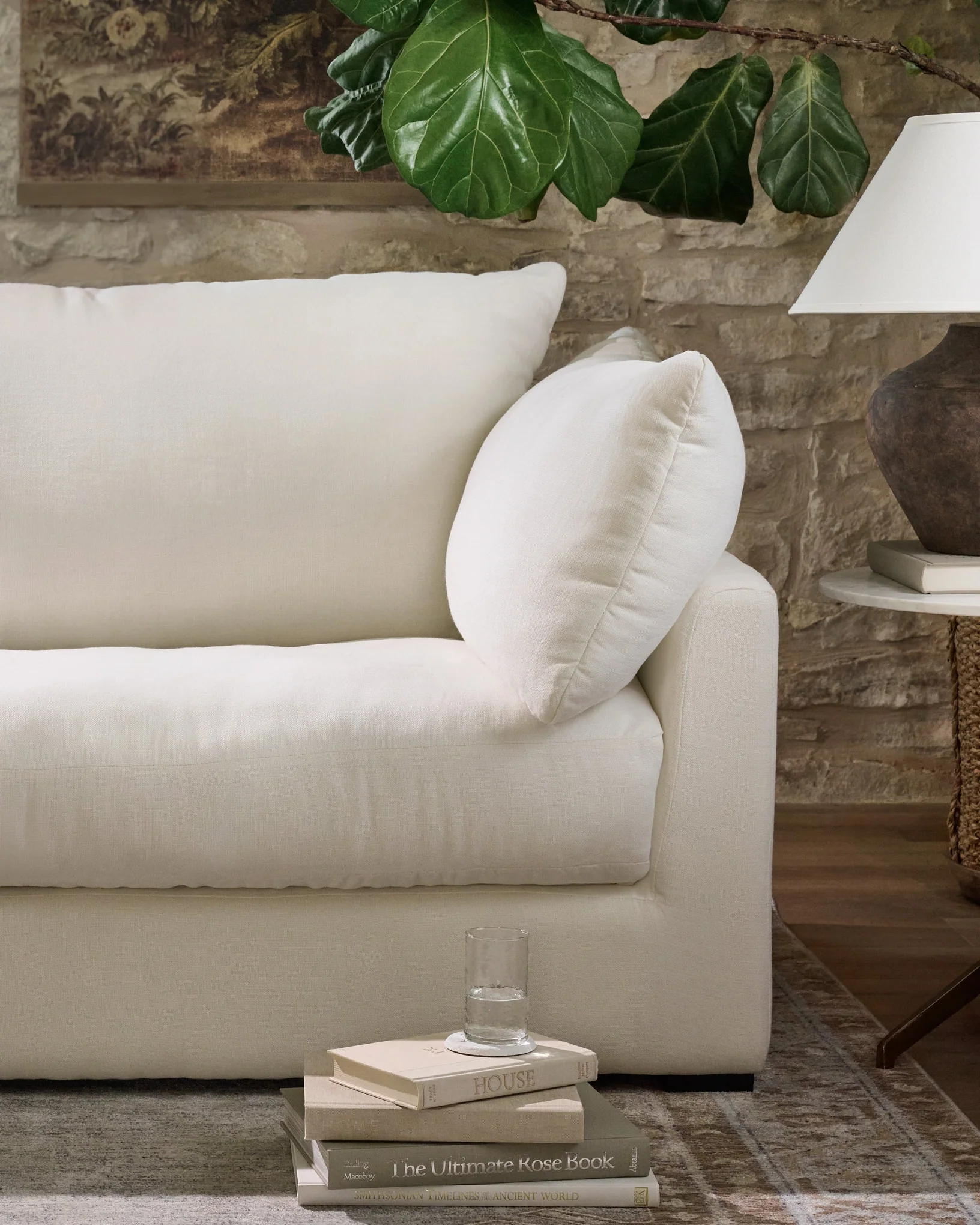 Serene Sofa - Image 7