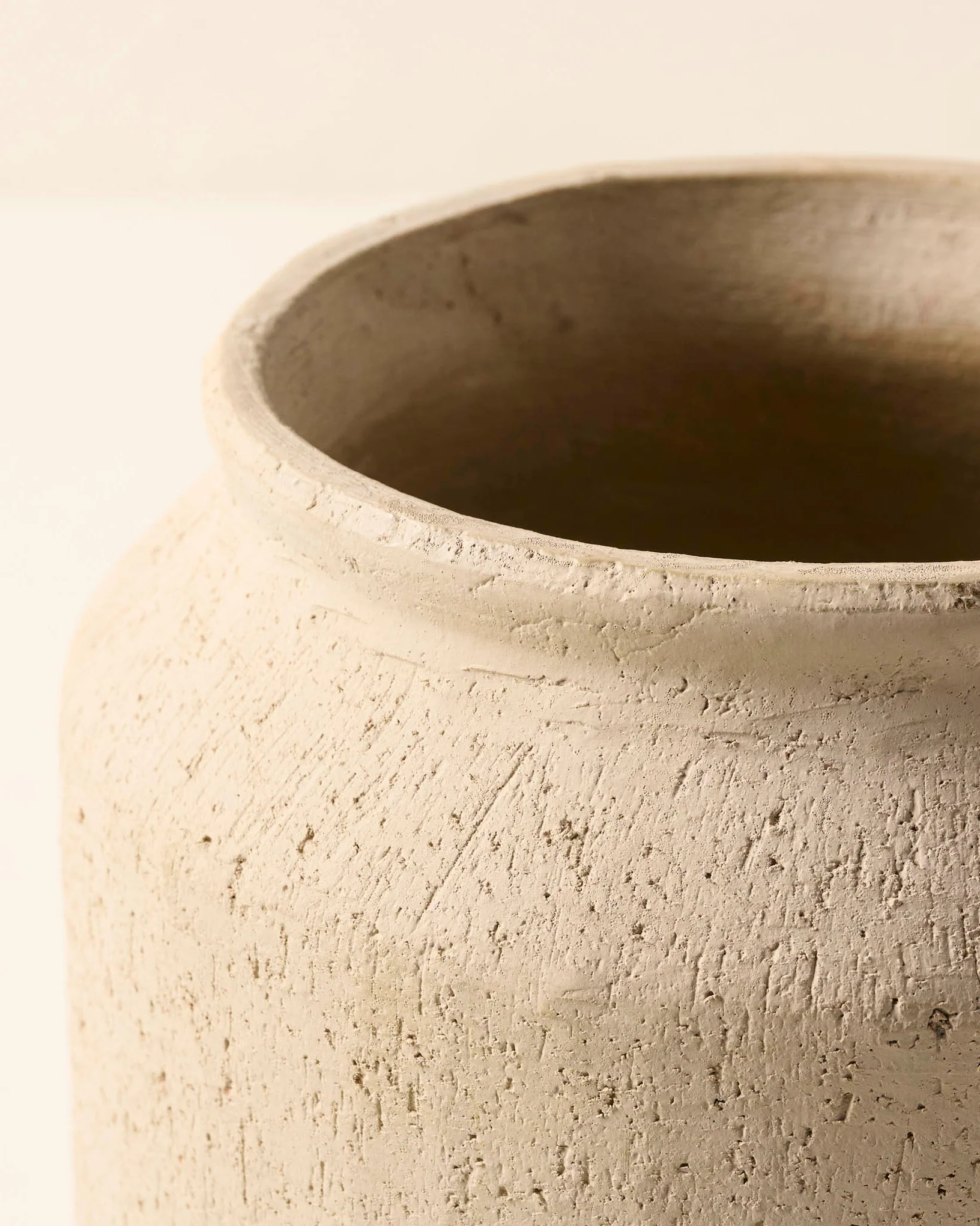 Small Textured Adrienne Vase - Image 10