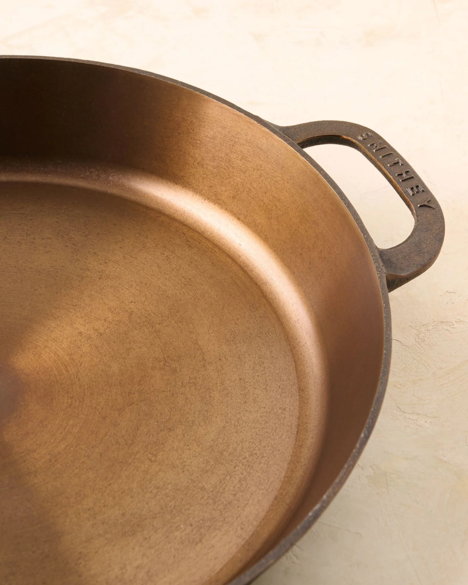 Smithey No. 14 Dual Handle Skillet - Image 2