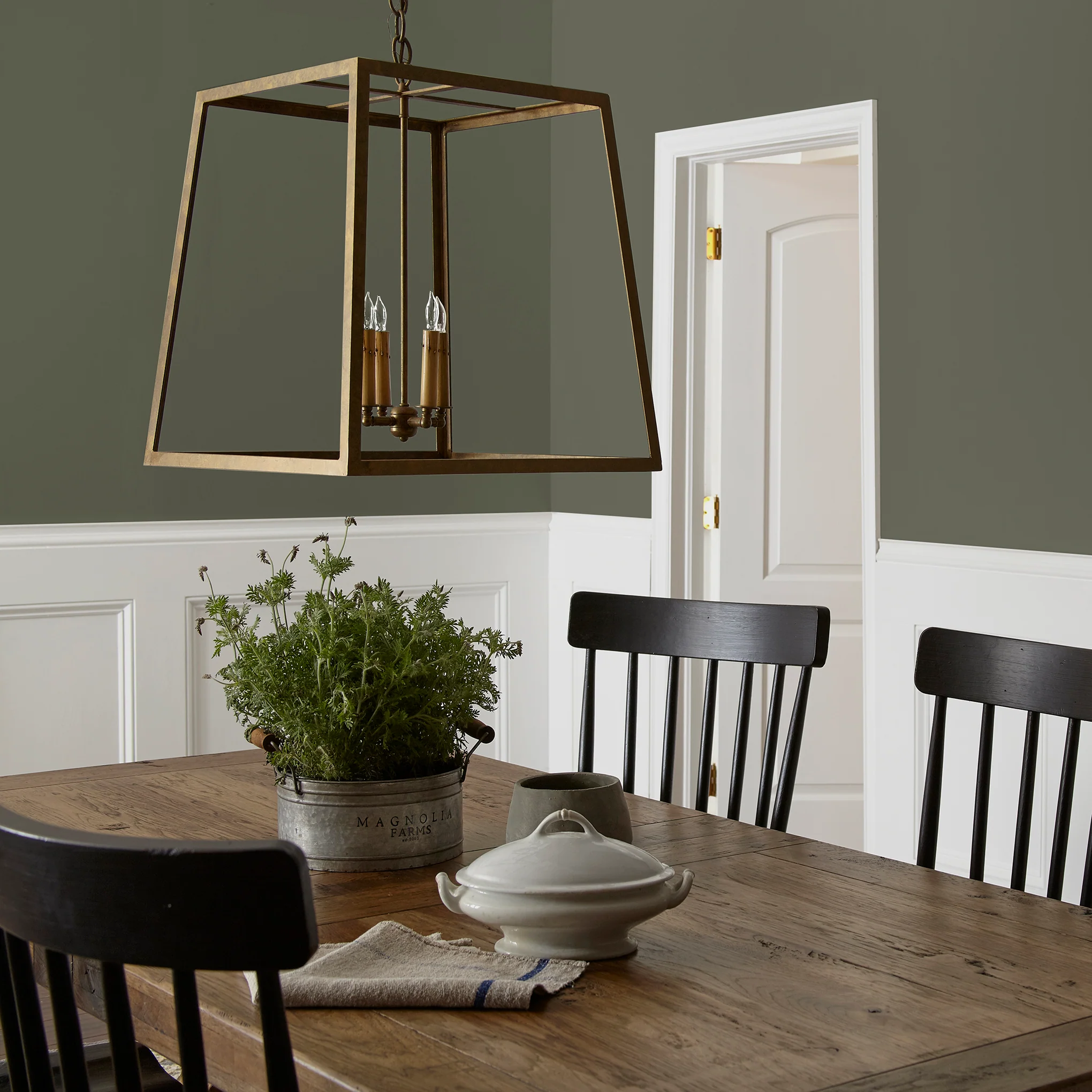 Step Stool Green  -  Premium Interior Paint - Image 5