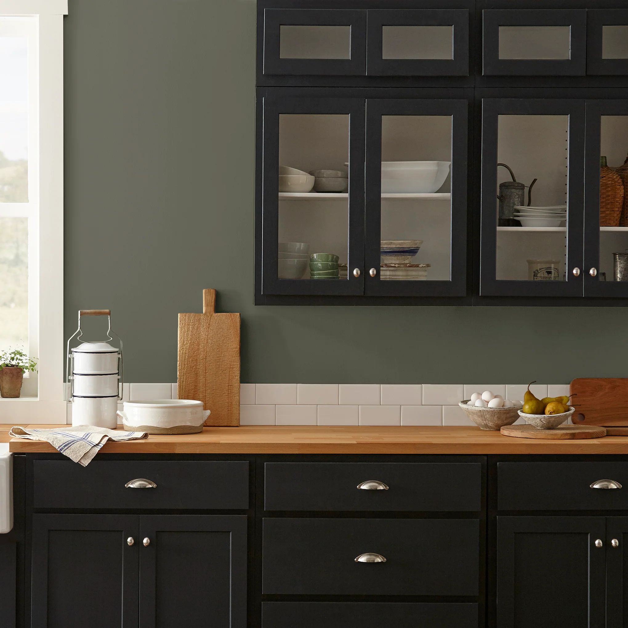 Step Stool Green  -  Premium Interior Paint - Image 7