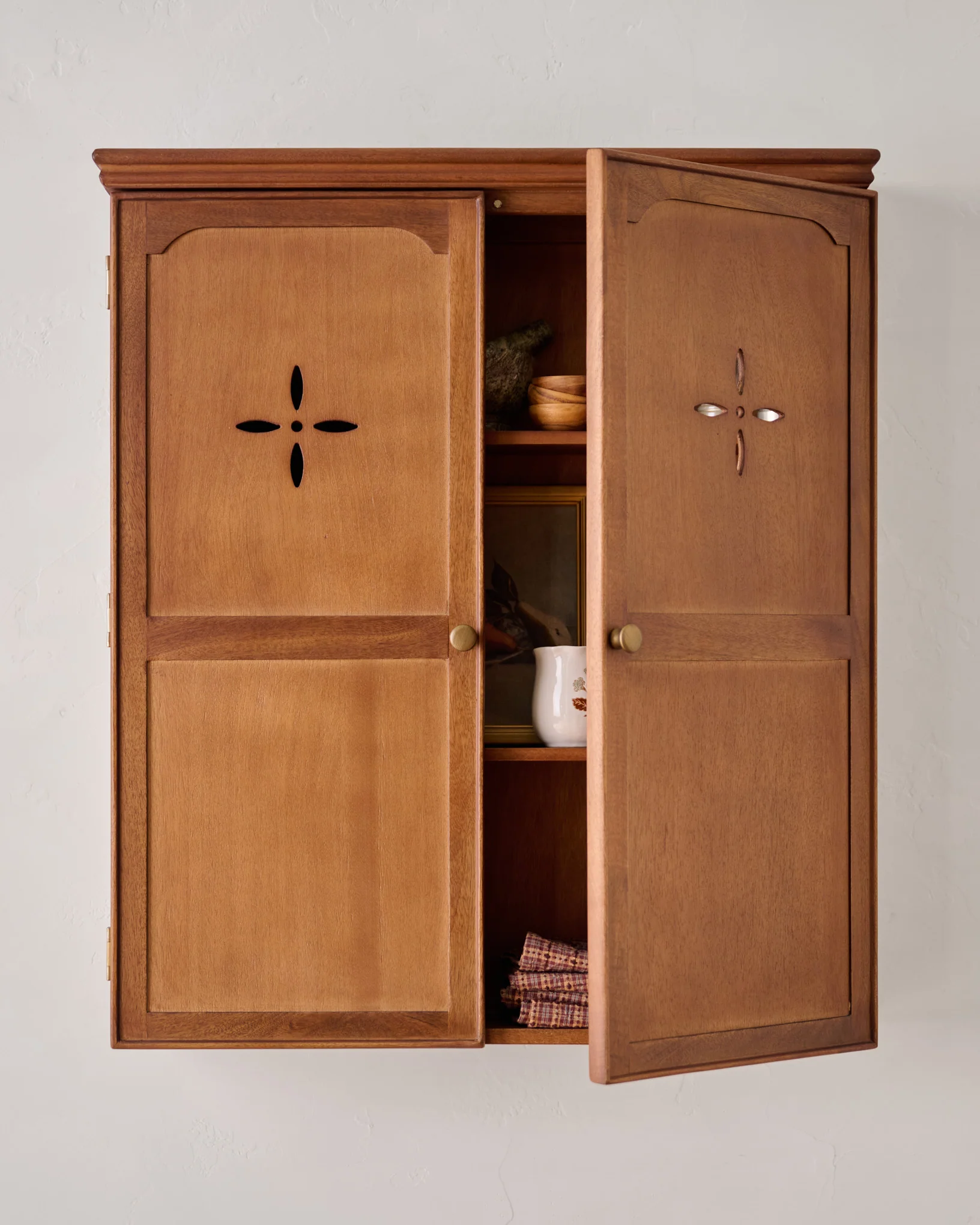 Swiss Chalet Wall Cabinet - Image 3