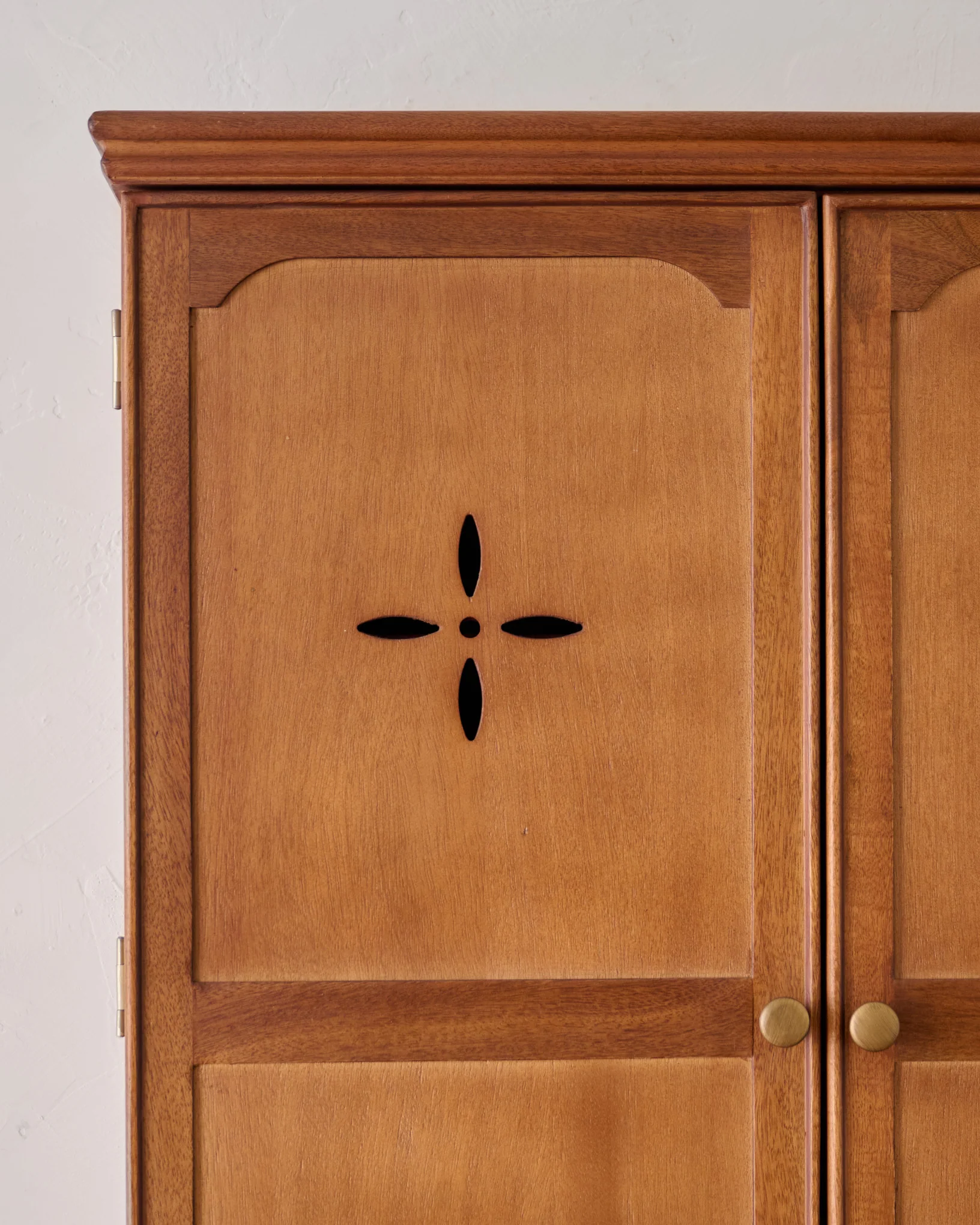 Swiss Chalet Wall Cabinet - Image 4