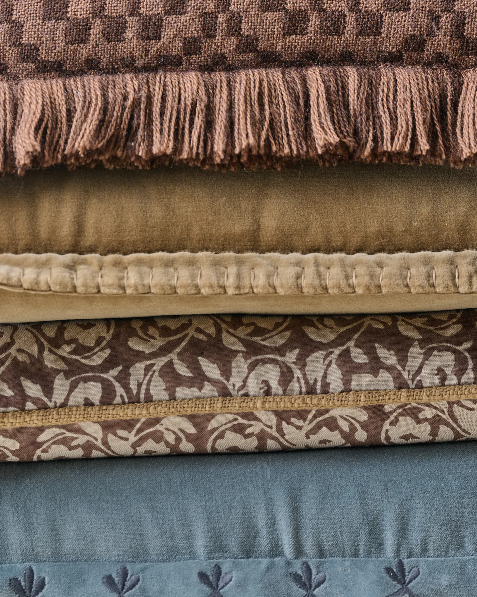 Townes Wheat Velvet Pillow - Image 3