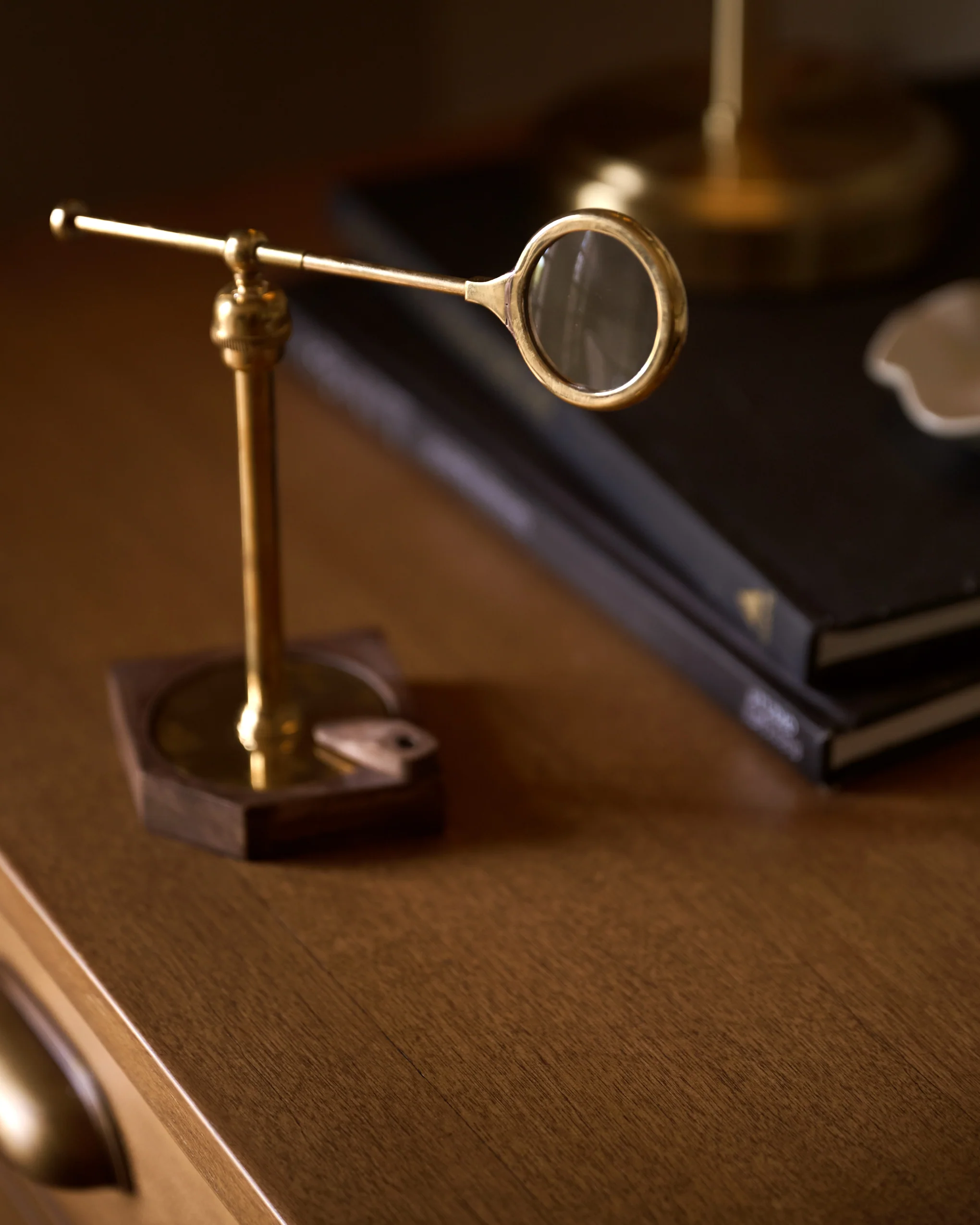 Vintage Inspired Magnifying Glass on Stand